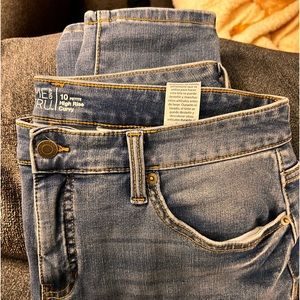 Time and True high rise skinny jeans. Curvy size 10 petite.